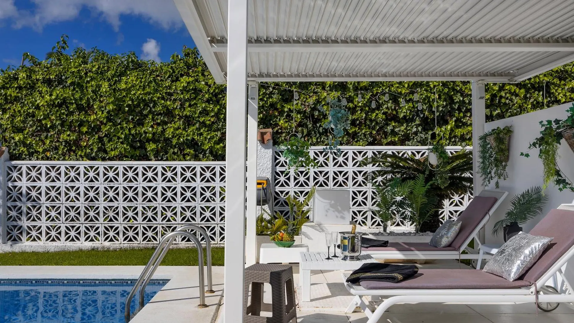Villa Casacara Marbella Beachside Costabella -Spain