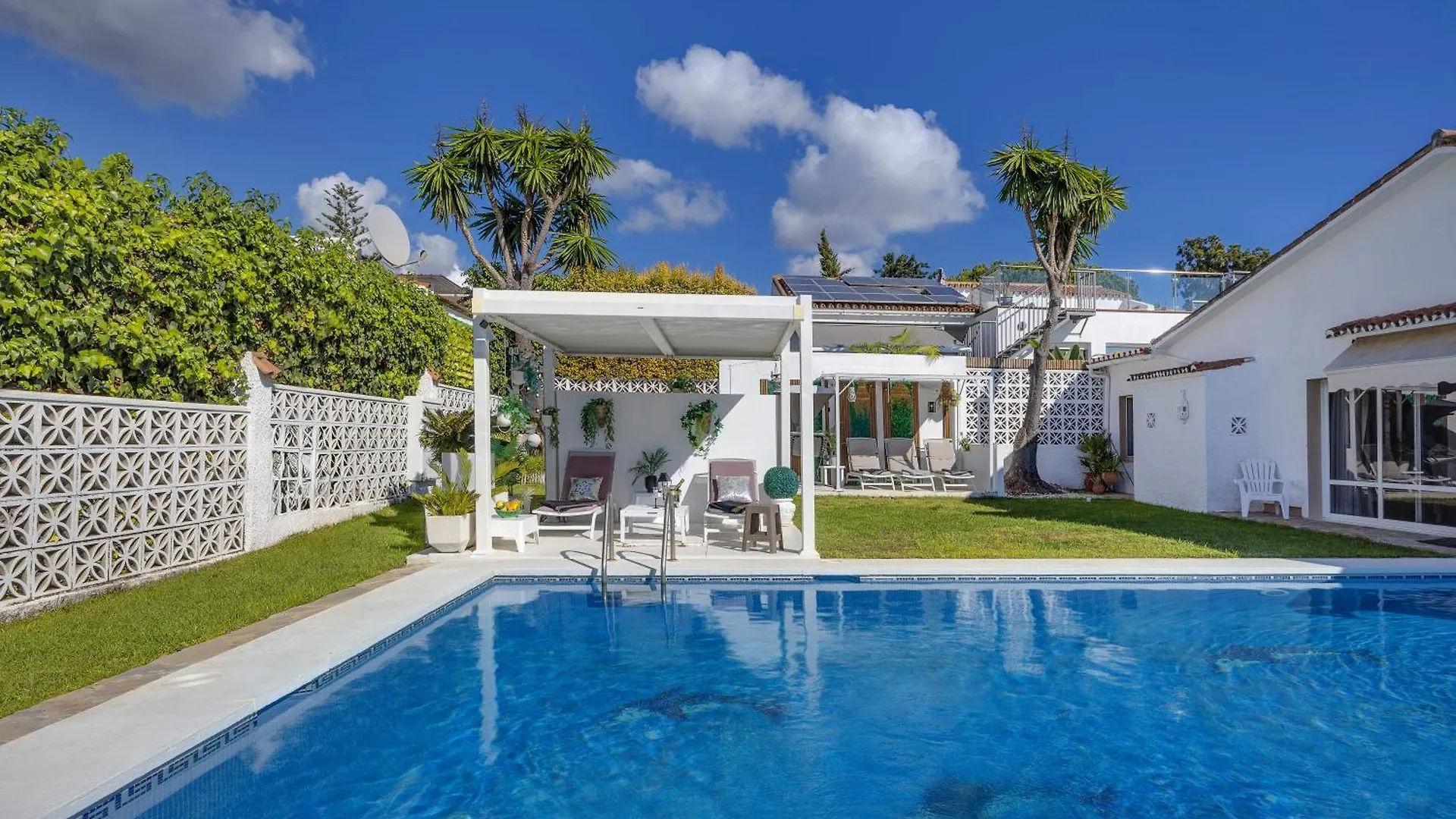 Villa Casacara Marbella Beachside Costabella -Spain